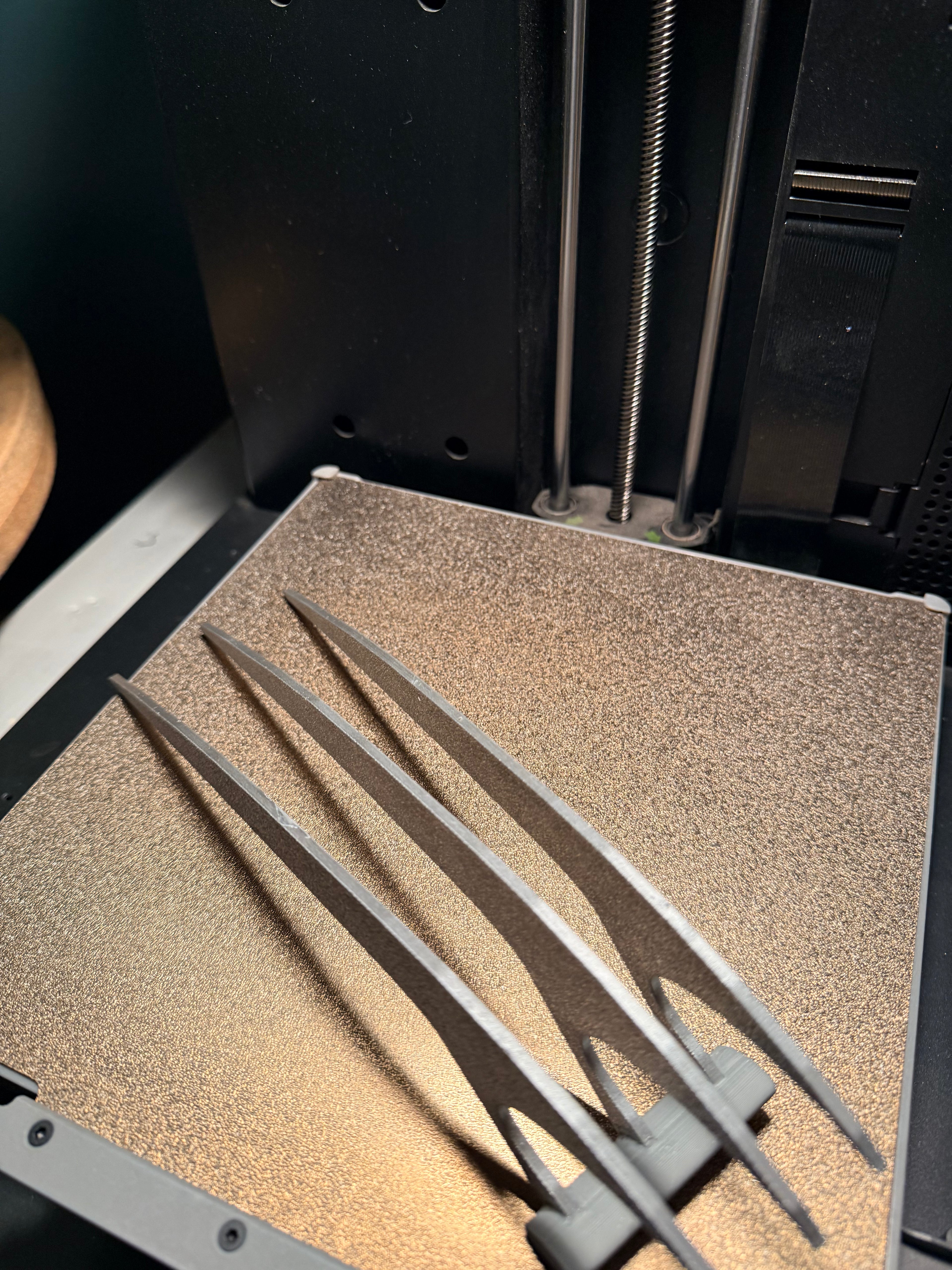 Wearable Wolverine-Style Claws – 3D Printed Cosplay Props