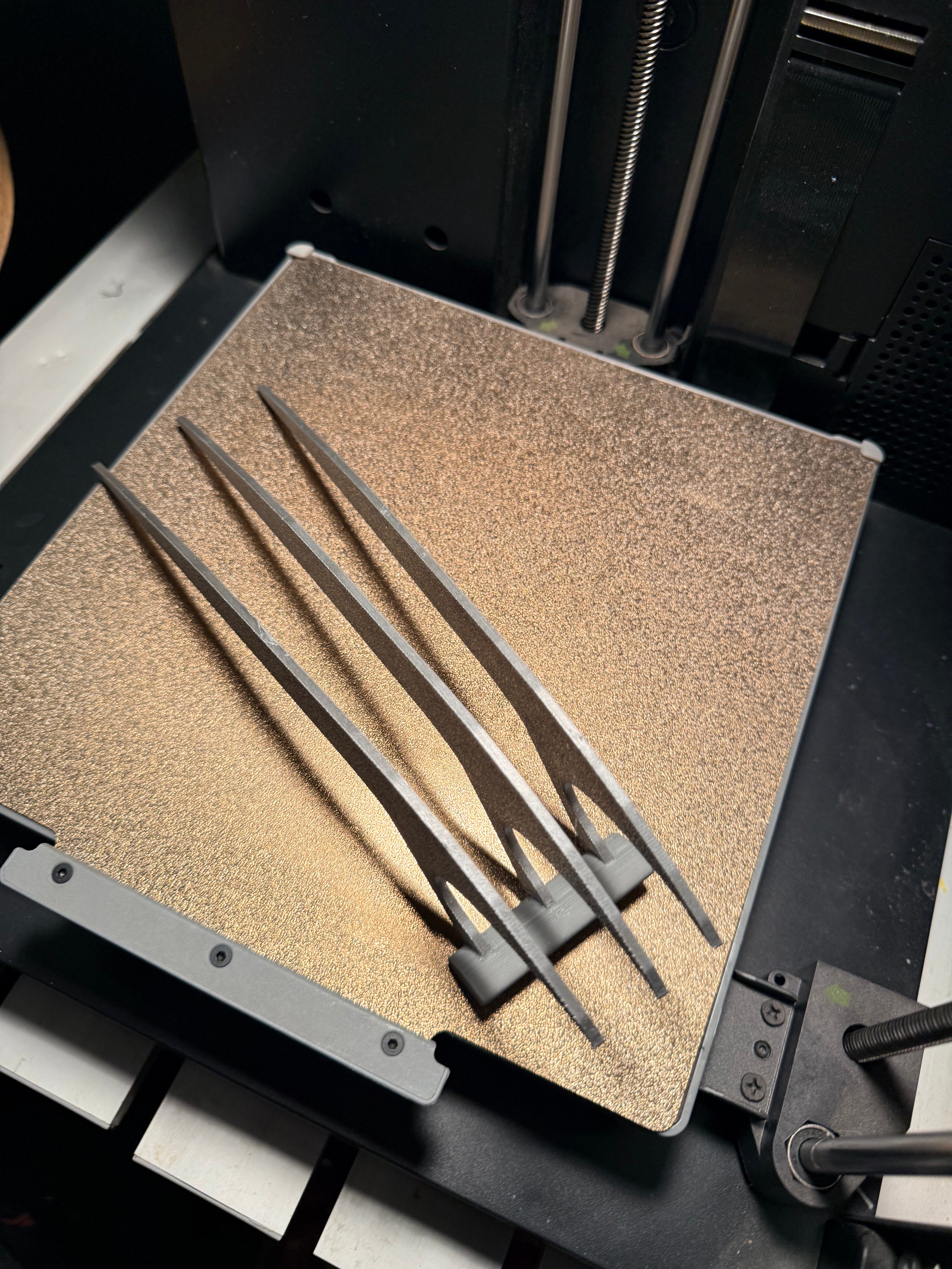 Wearable Wolverine-Style Claws – 3D Printed Cosplay Props